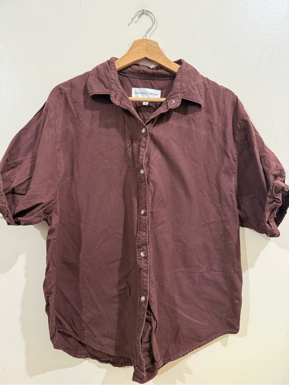 Denim Forum Men's Burgundy Short-Sleeve Button-Down Shirt